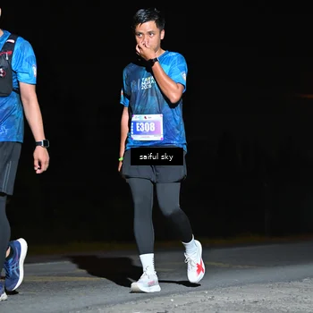 Runner Photo 4543672
