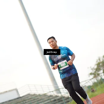 Runner Photo 4543682