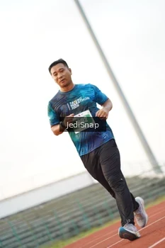Runner Photo 4543695