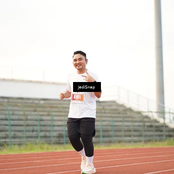 Runner Photo 4543855
