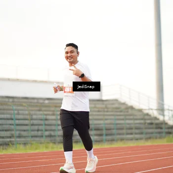Runner Photo 4543856