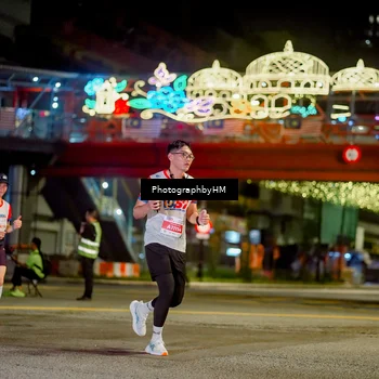 Runner Photo 4543879