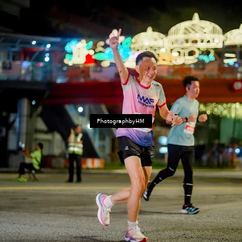 Runner Photo 4544018