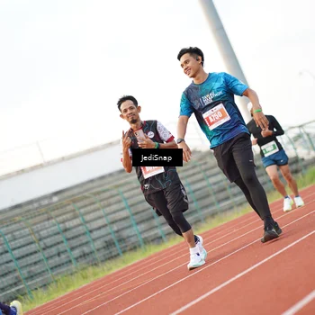 Runner Photo 4544242