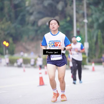 Runner Photo 4544405