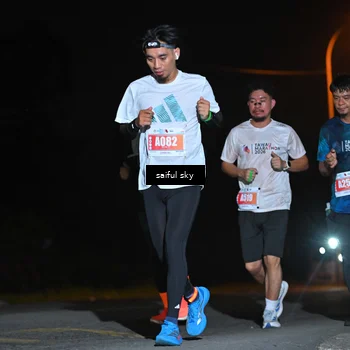 Runner Photo 4544638