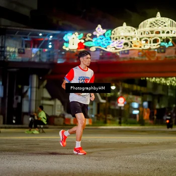 Runner Photo 4545067