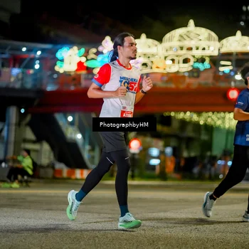Runner Photo 4545142