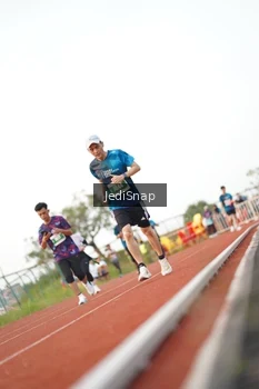 Runner Photo 4545143