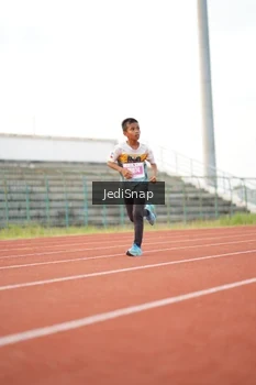 Runner Photo 4545200