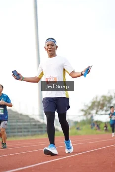 Runner Photo 4545336