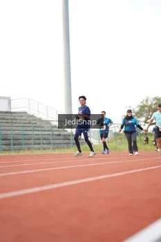 Runner Photo 4545366