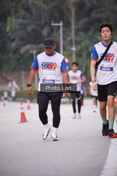 Runner Photo 4545390