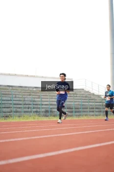 Runner Photo 4545400