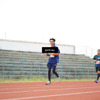 Runner Photo 4545406