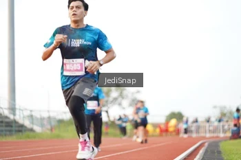Runner Photo 4545590