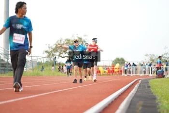Runner Photo 4545603