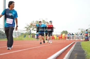 Runner Photo 4545608