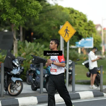Runner Photo 4546479