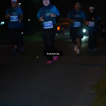 Runner Photo 4546671