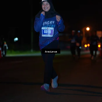 Runner Photo 4546673