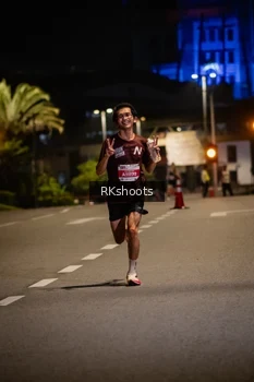 Runner Photo 4547100