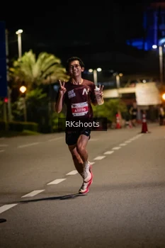 Runner Photo 4547111