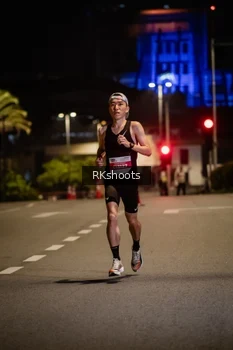 Runner Photo 4547116
