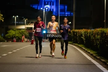 Runner Photo 4547309