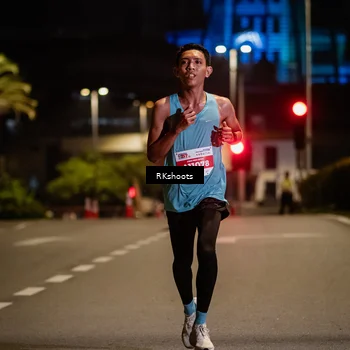 Runner Photo 4547327