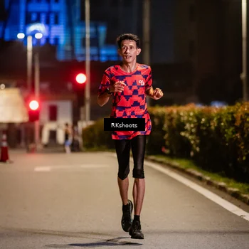 Runner Photo 4547406