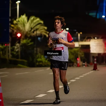 Runner Photo 4547678