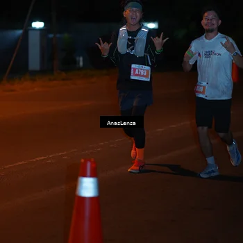 Runner Photo 4550665