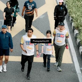 Runner Photo 4551100