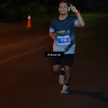 Runner Photo 4551362