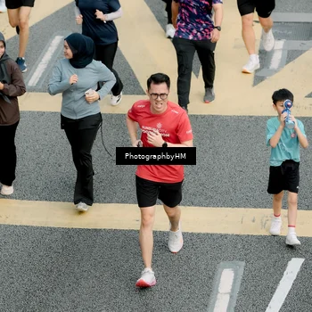 Runner Photo 4551399