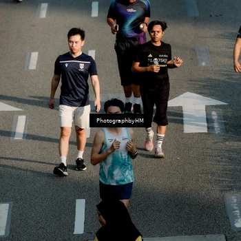Runner Photo 4551848