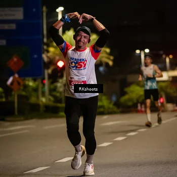 Runner Photo 4552212