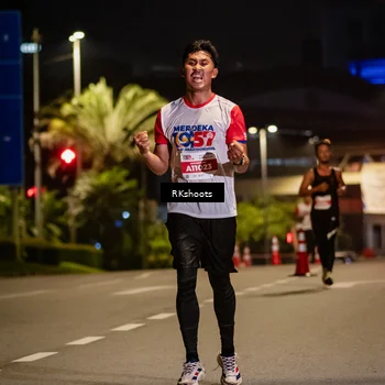 Runner Photo 4552475