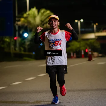 Runner Photo 4552656