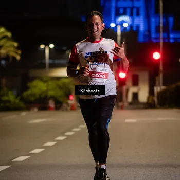Runner Photo 4553441