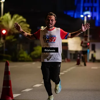 Runner Photo 4553859