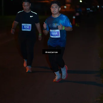 Runner Photo 4553877