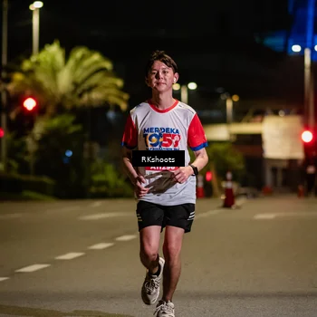 Runner Photo 4554023
