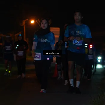 Runner Photo 4555700