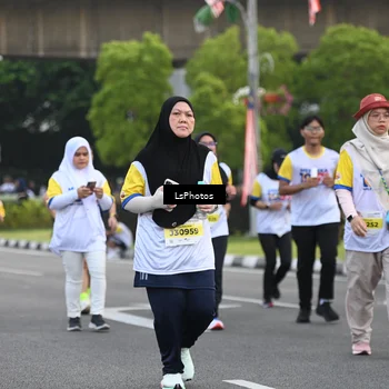Runner Photo 4555870
