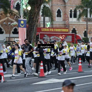 Runner Photo 4556663