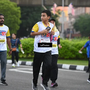 Runner Photo 4557875