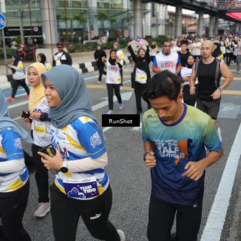 Runner Photo 4558311