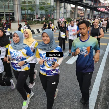 Runner Photo 4558343